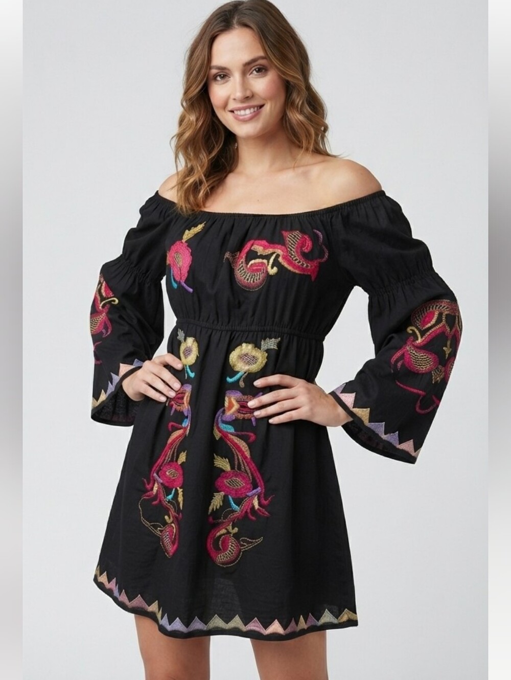 AVA by Joy Han Embroidered Slit Bell Sleeve Boho Mini Dress Size Small S EUC